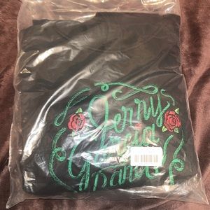 Black medium jerry Garcia band pull over hoodie vine and roses